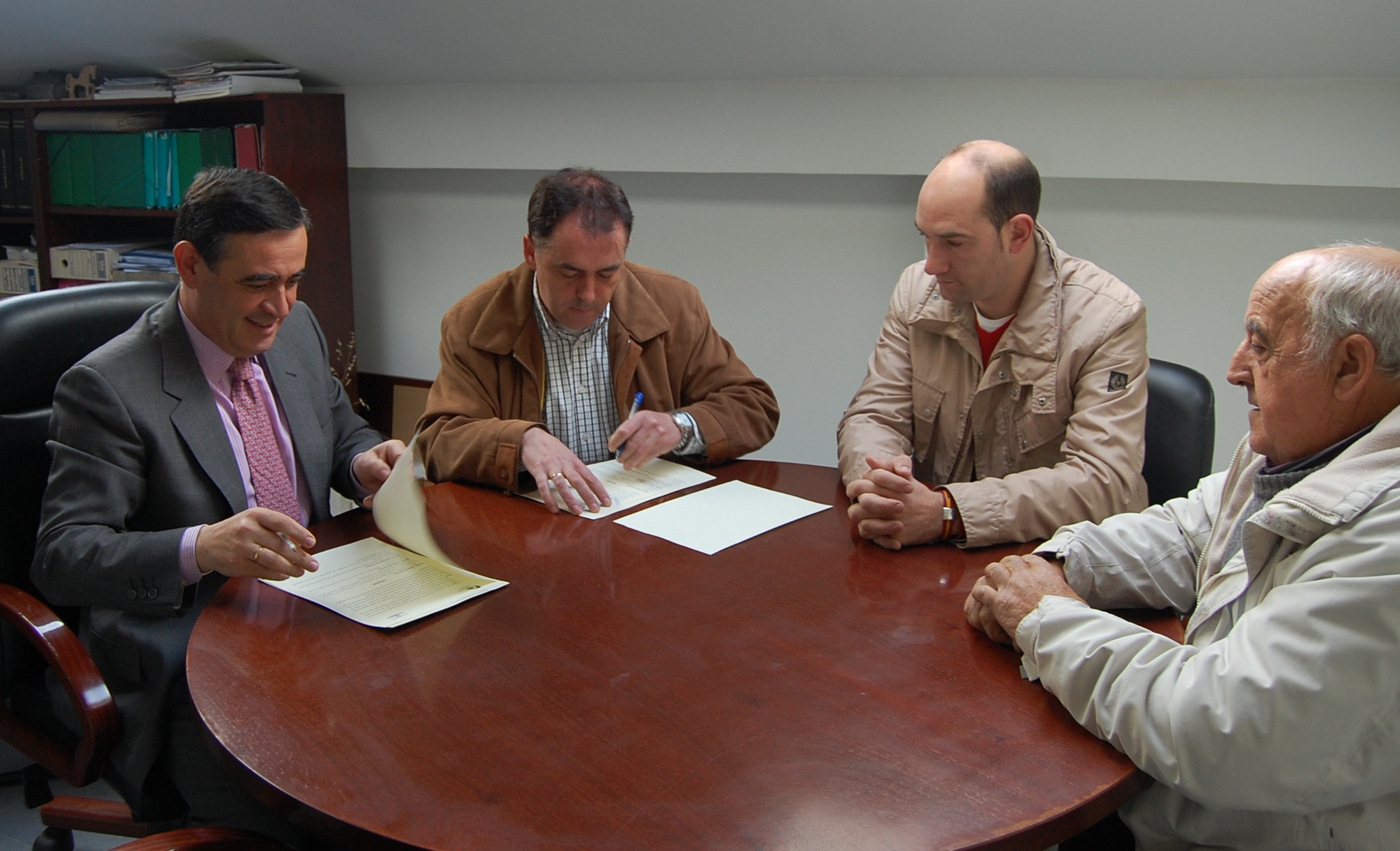 LA DIPUTACIÓN APORTA 11.000 EUROS AL AYUNTAMIENTO DE GOLMAYO PARA LA FINANCIACIÓN DE ACTIVIDADES DEPORTIVAS Y CULTURALES Y EL MANTENIMIENTO DE LA GUARDERÍA MUNICIPAL